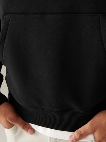 Next Sweatshirt i svart