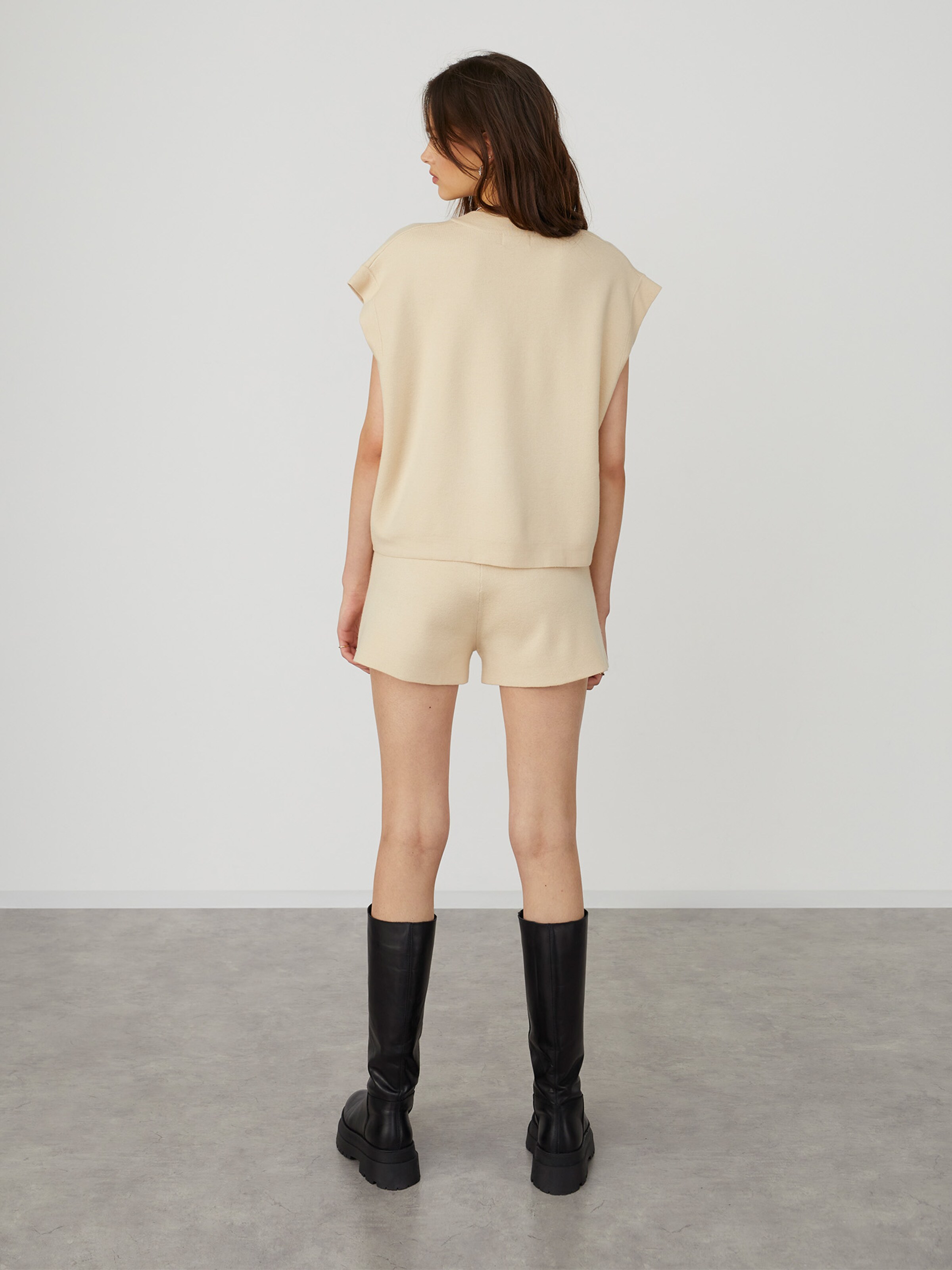 Frauen Shirts & Tops LeGer by Lena Gercke Shirts 'Drew' in Beige - FQ54199 Frauen Shirts & Tops LeGer by Lena Gercke Shirts 'Drew' in Beige - FQ54199