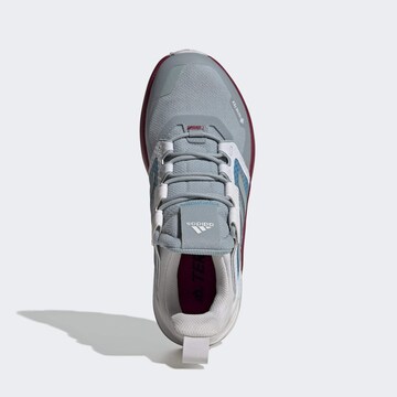 Chaussure basse 'Trailmaker' ADIDAS TERREX en gris