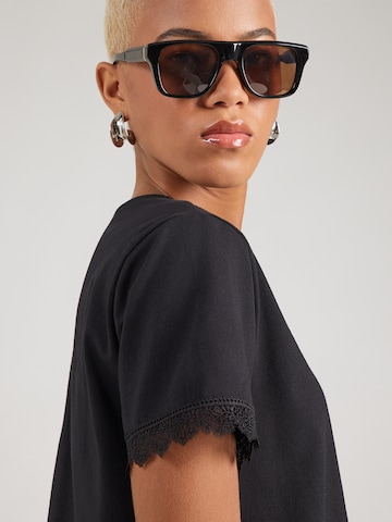 ABOUT YOU Póló 'Lilli' - fekete