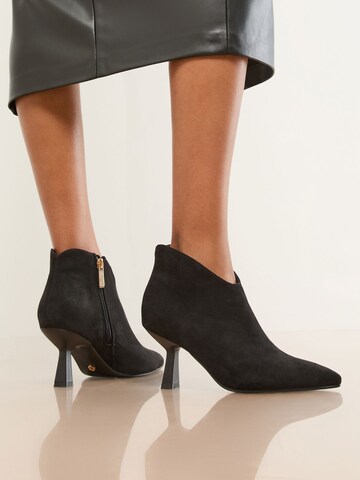 Lipsy Ankle boots in Black