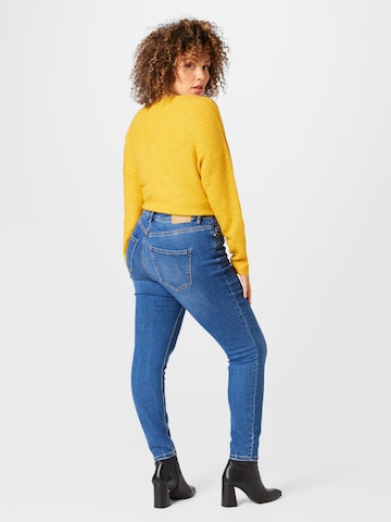 Vero Moda Curve Regular Jeans 'SOPHIA' in Blau