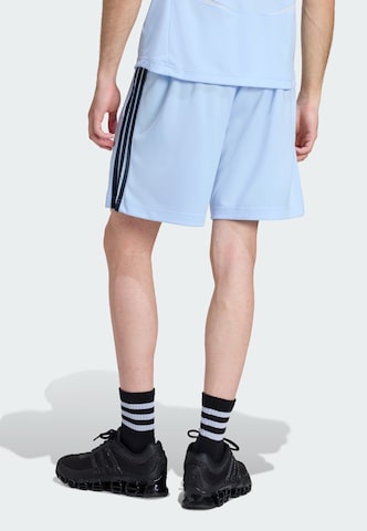 ADIDAS ORIGINALS - Loosefit Pantalón 'Teamgeist Adicolor' en azul