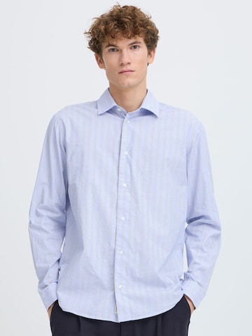 Fit confort Chemise ' CFOlsson ' Casual Friday en bleu