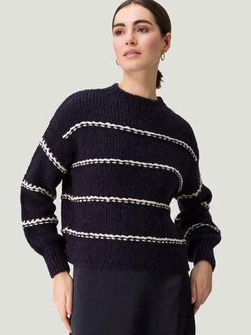 Pull-over zero en bleu : devant