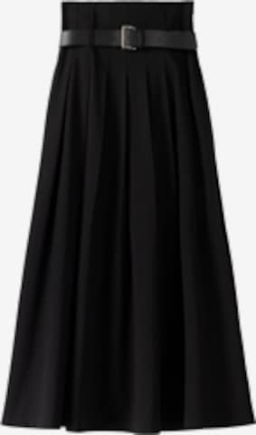 Bershka Skirt in Black: front