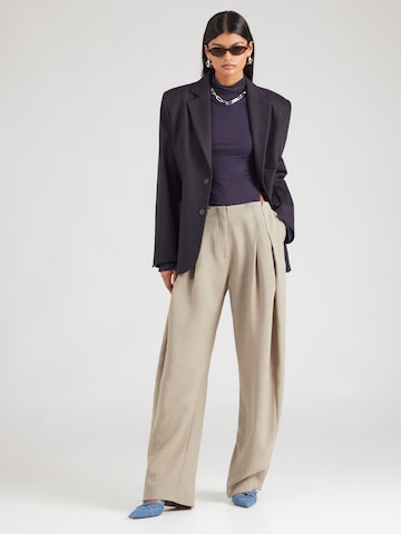 Wide leg Pantaloni cutați de la IRO pe verde