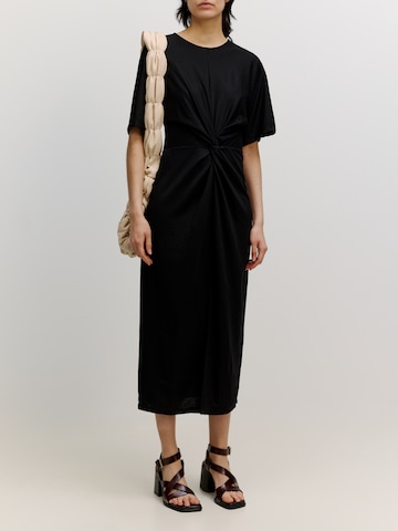 EDITED فستان 'Jardis' بلون أسود: الأمام
