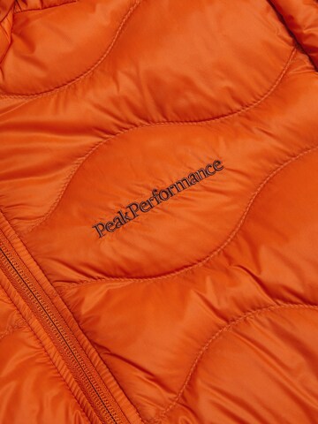 Veste d’hiver 'Helium' PEAK PERFORMANCE en rouge