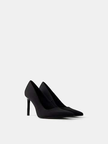 Bershka Pumps in Black