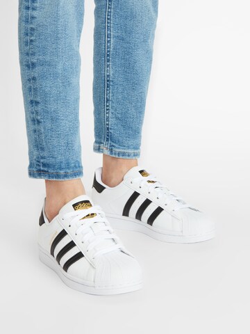 ADIDAS ORIGINALS Sneaker 'Superstar Vegan' in Weiß | ABOUT YOU