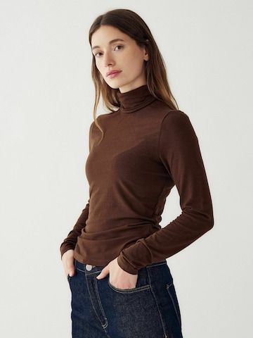 Noella - Top ' Libinette ' en marrón: frente