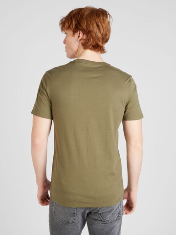 Tricou de la GUESS pe verde