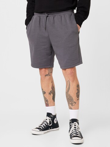 River Island Loosefit Shorts in Grau: Vorderseite