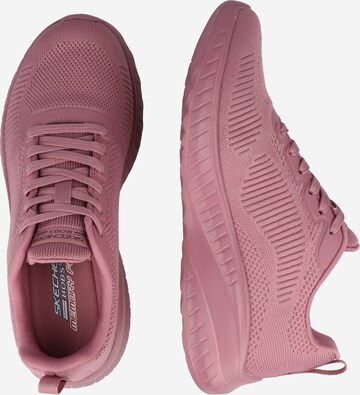 Baskets basses SKECHERS en rose