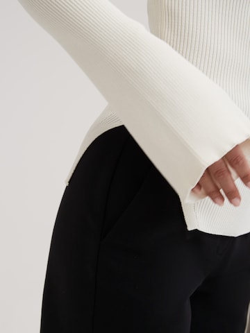 Pullover 'Eleni' di RÆRE by Lorena Rae in bianco