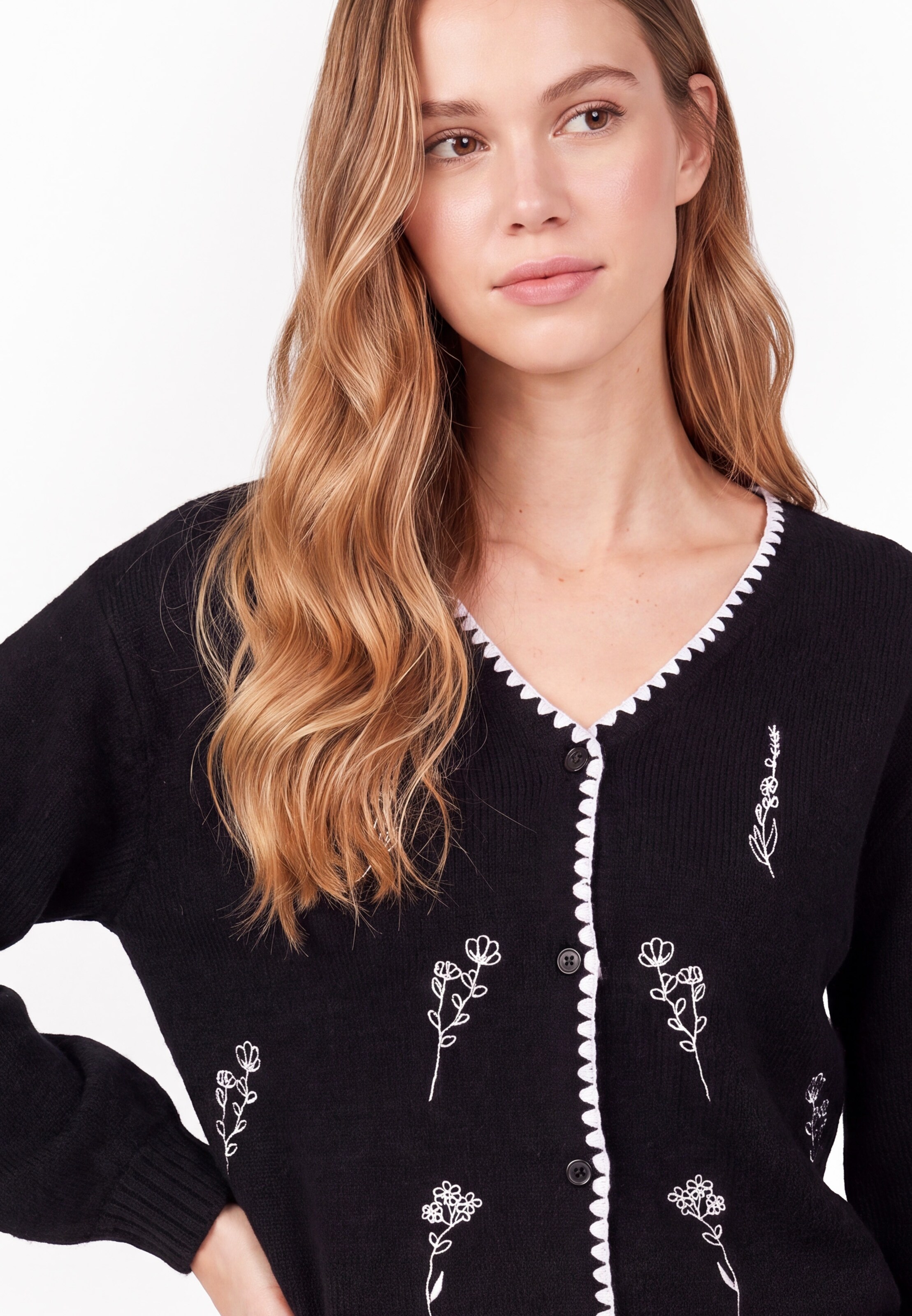 MYMO Knit Cardigan in Black
