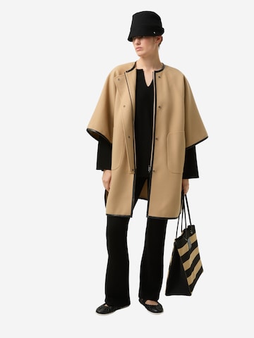 BOGNER Cape 'Idaho' in Beige