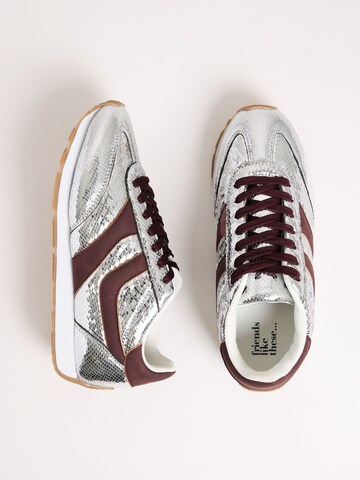 Friends Like These Platform trainers in Silver