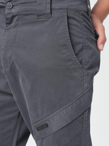M.O.D MIRACLE OF DENIM Tapered Cargobukser i grå
