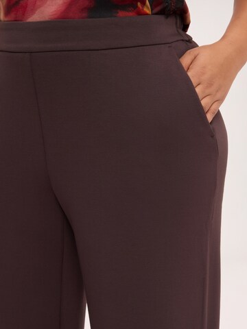 Wide leg Pantaloni di Fiorella Rubino in marrone