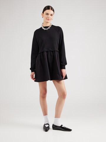 Abito di Miss Selfridge in nero: frontale