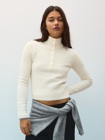 Pullover di Bershka in bianco: frontale