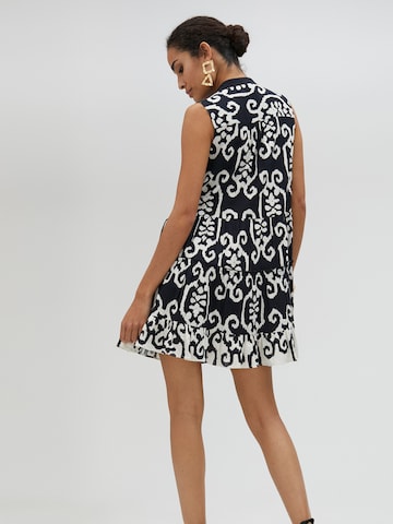 Lola Casademunt Kleid in Schwarz