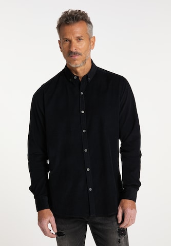 DreiMaster Vintage Regular fit Button Up Shirt in Black: front