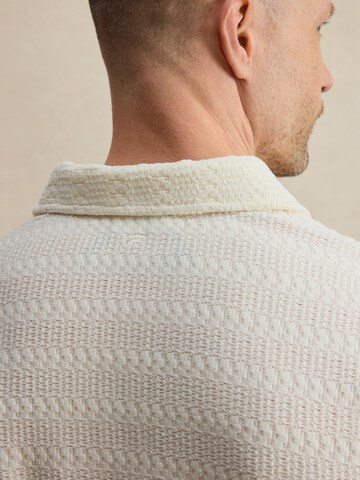 DAN FOX APPAREL Comfort Fit Риза 'Christian' в бяло