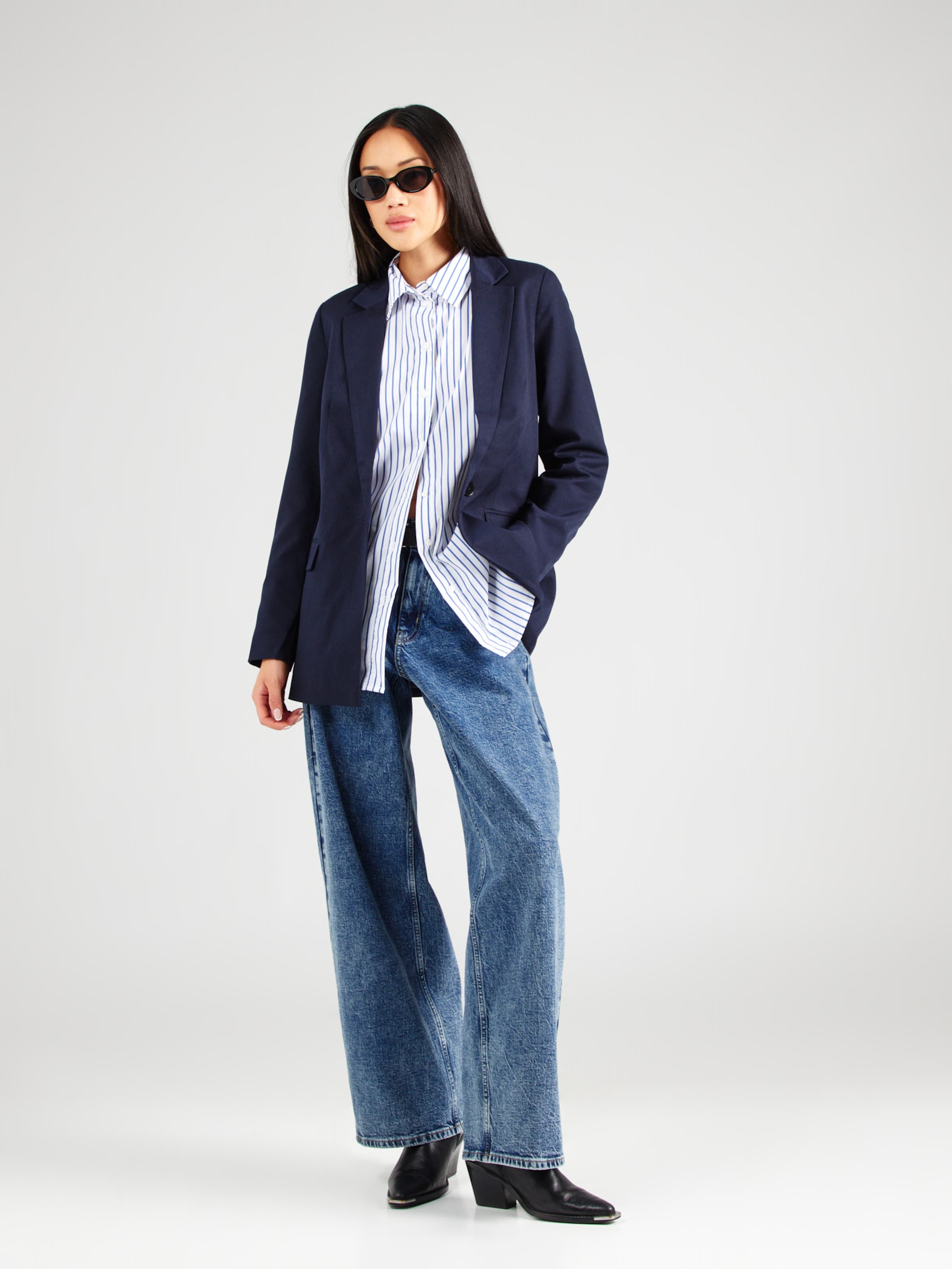 アウターその他 AVANT TOI Woman Blazer Blue 225SD2103MPSVG V01064 VERO MODA Blazer 'VMNila' in Navy | ABOUT YOU