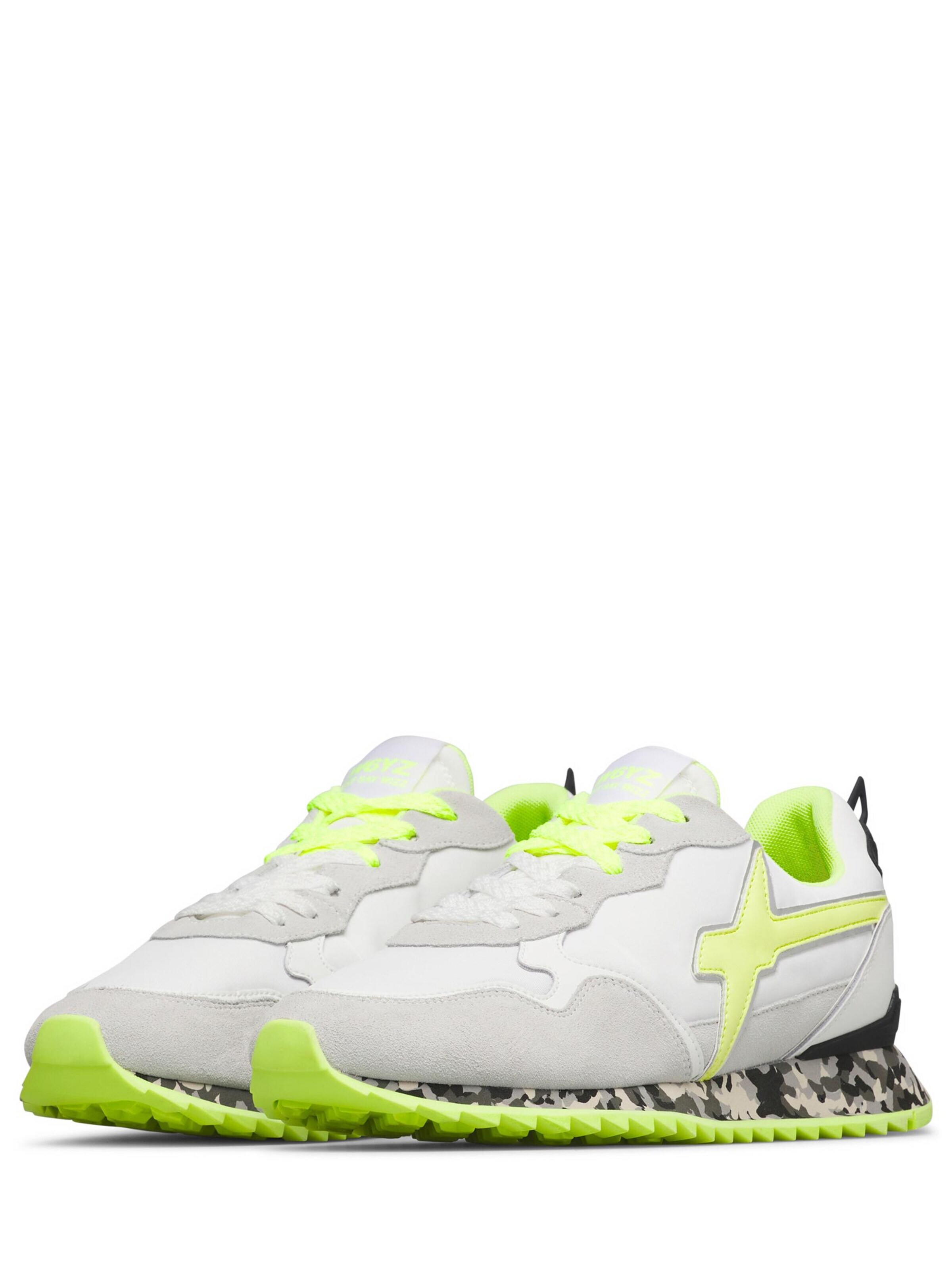 W6YZ Platform trainers 'JET-M.' in White