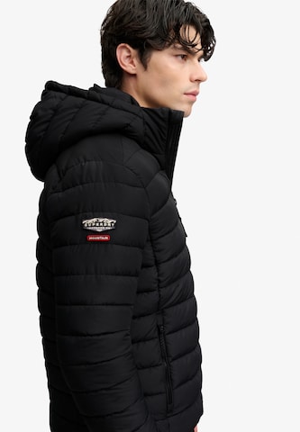 Superdry & Co Prechodná bunda 'Fuji' - Čierna