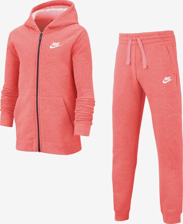 Nike Sportswear regular Joggingdragt i pink