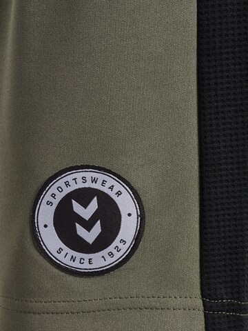 Hummel Regular Sporthose in Grün