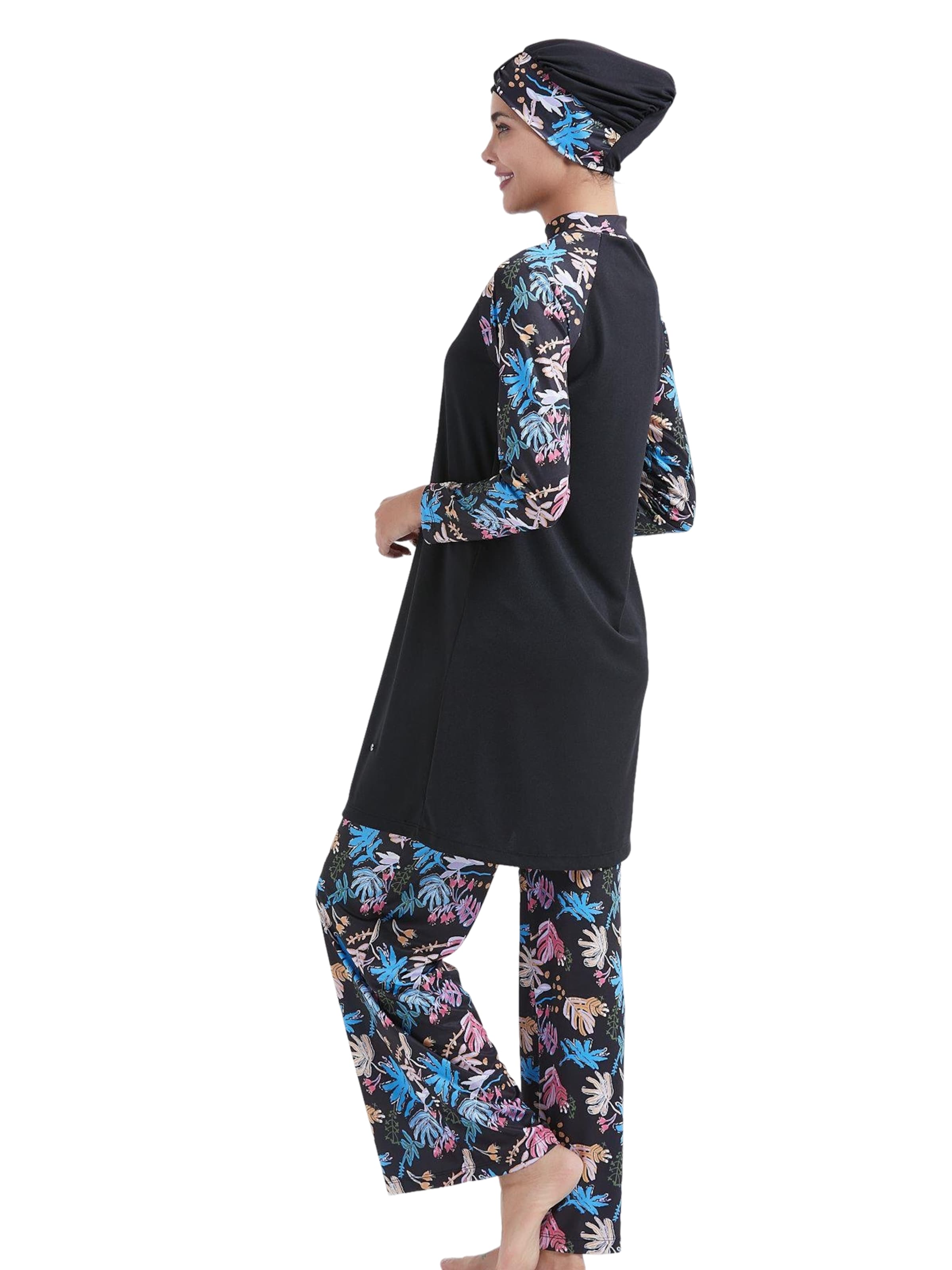 C&City T-Shirt Set: Badeanzugkleid und Badehose in Schwarz