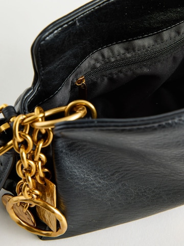 Next Чанта с презрамки в черно