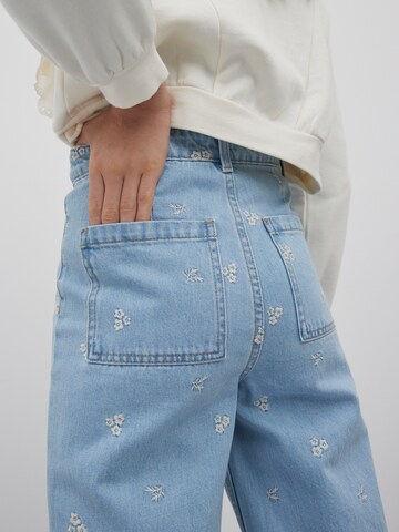 EDITED Wide Leg Jeans 'Chrissy' in Blau