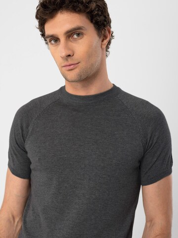 Pull-over Antioch en gris