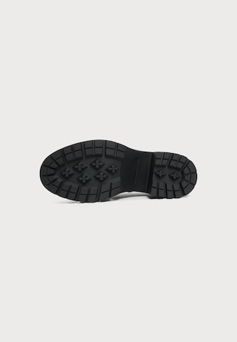 Bottines à lacets TT. BAGATT en noir : en bas