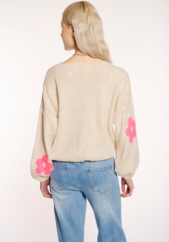 Hailys Strickjacke in Beige