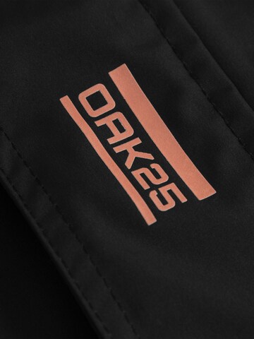 OAK25 Performance Jacket 'Commute Rainbreaker' in Black