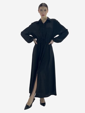 Elara Kleid in Schwarz: Vorderseite