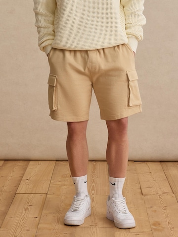 DAN FOX APPAREL - regular Pantalón cargo 'Jaron' en beige: frente