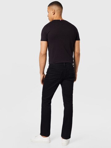 MUSTANG Regular Jeans 'Washington' in Schwarz