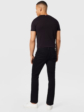 MUSTANG Regular Jeans 'Washington' in Black