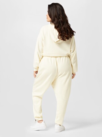 Nike Sportswear Tapered Sportsbukser i hvid