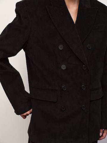 RÆRE by Lorena Rae - Blazer em preto