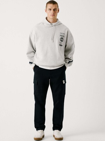 Sweat-shirt 'Red Bull Racing x Pepe Jeans' Red Bull Racing x Pepe Jeans en gris