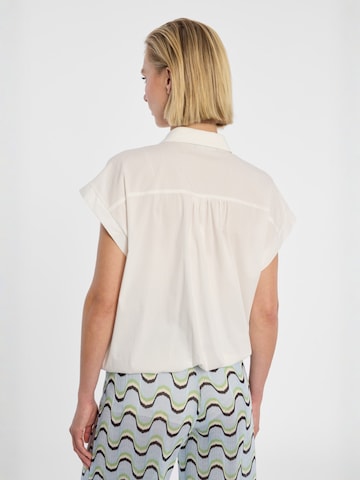Ana Alcazar Blouse 'Draen' in White